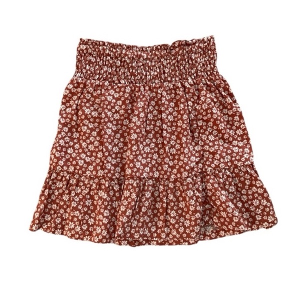 CARTER’S Girl’s Elqstic Waist Floral Skirt Cotton & Polyester Size 8 - Picture 1 of 3